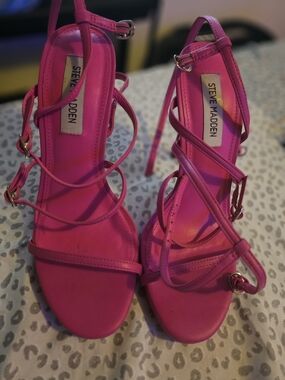 Steve Madden Hot Pink Jubliant Strappy Platform Heels - Size 8.5